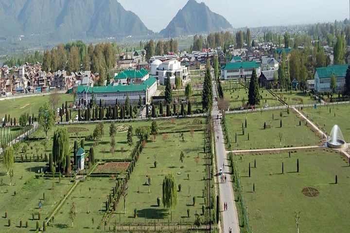 https://cache.careers360.mobi/media/colleges/social-media/media-gallery/19097/2021/3/19/Campus View of Institute of Music and Fine Arts Srinagar_Campus-View.jpg